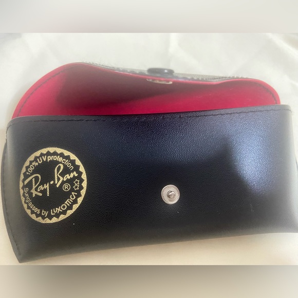Ray Ban  case only - Picture 5 of 5